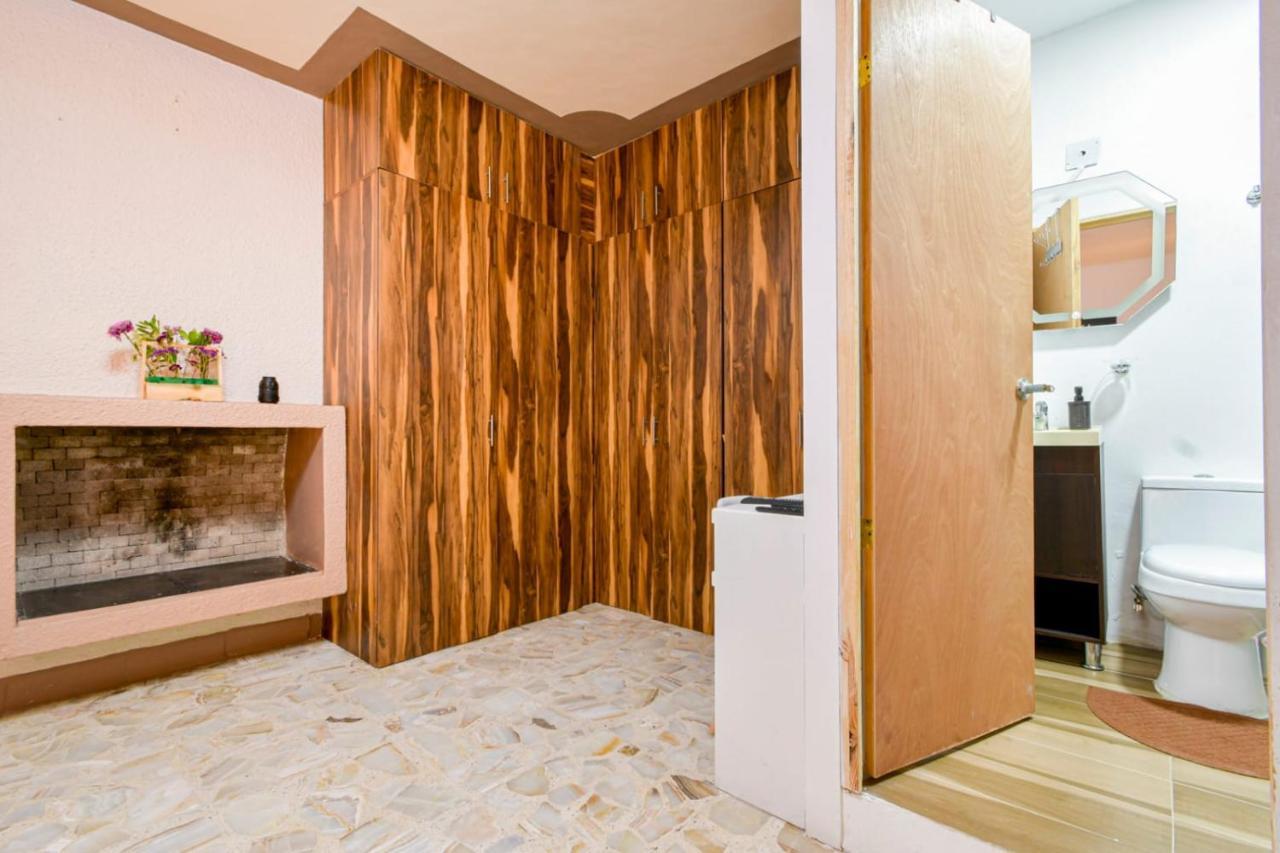 Hostal Vitta Гвадалахара Экстерьер фото