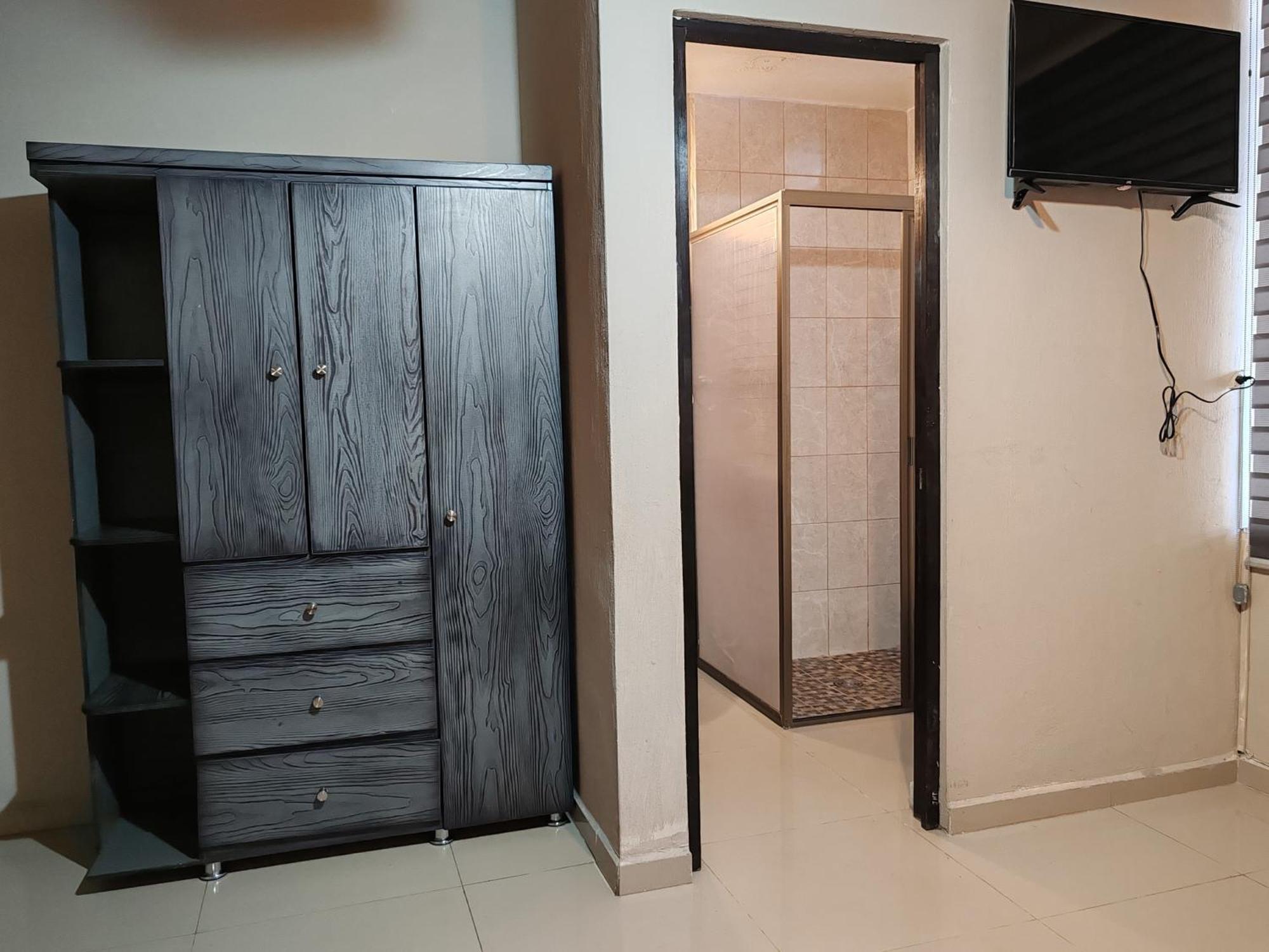 Hostal Vitta Гвадалахара Экстерьер фото