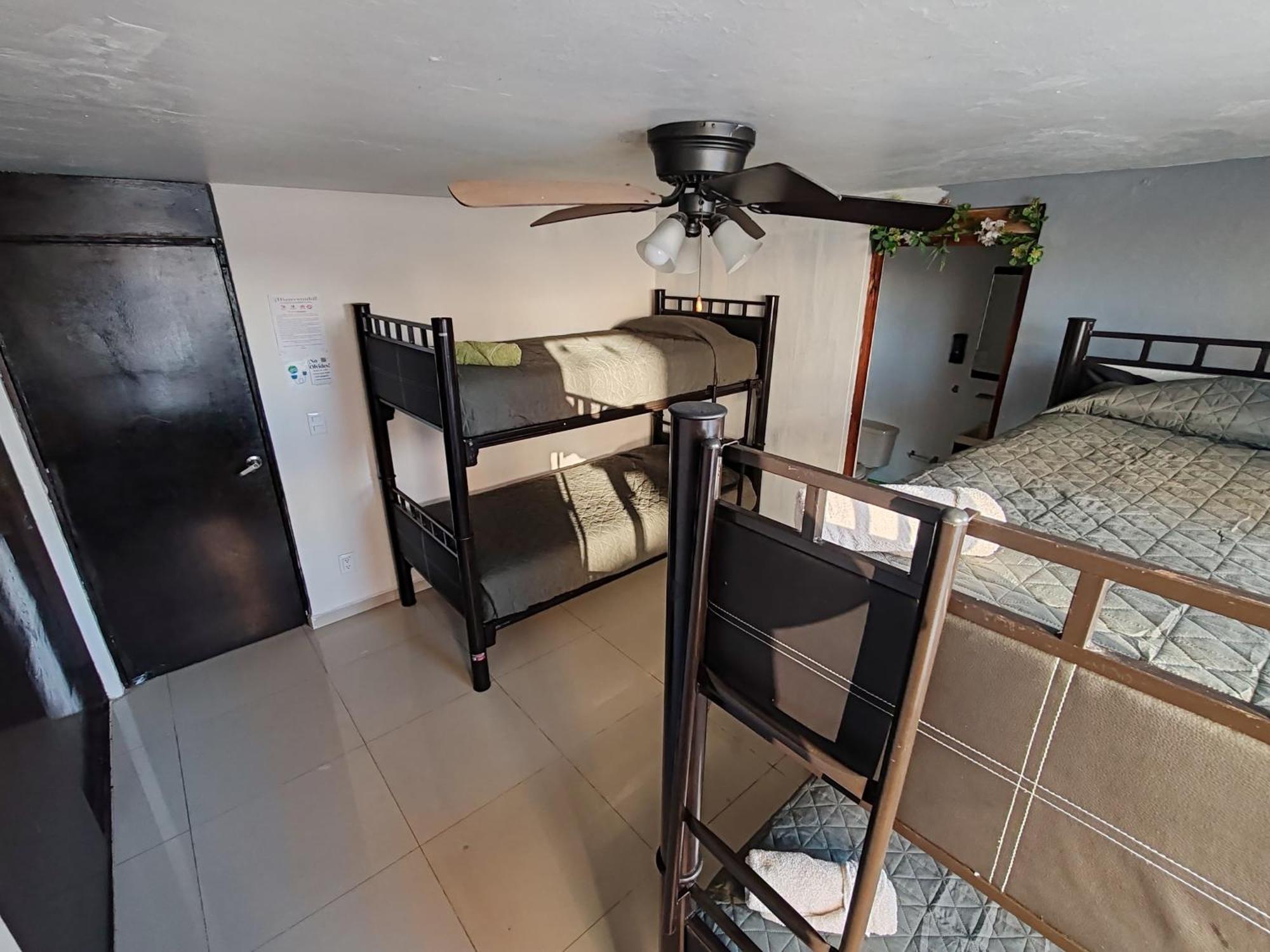 Hostal Vitta Гвадалахара Экстерьер фото